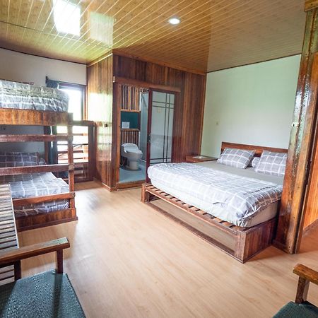 Jamburae Lodge Lagudri Esterno foto